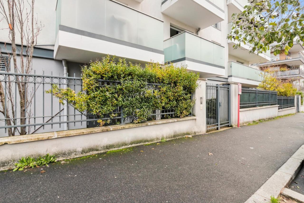 Chic Studio Appartment โคนี-ซู-บัว ภายนอก รูปภาพ